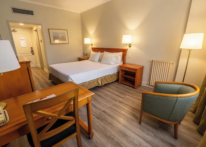 Austral Plaza Hotel