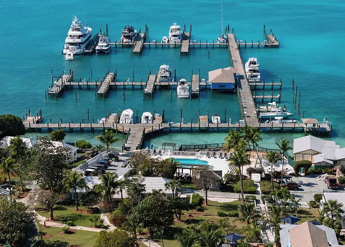Romora Bay Resort&Marina