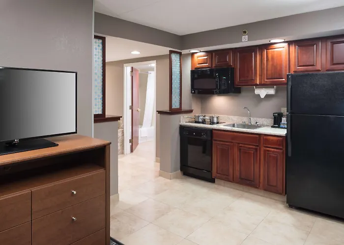 Hampton Inn & Suites Chicago North Shore