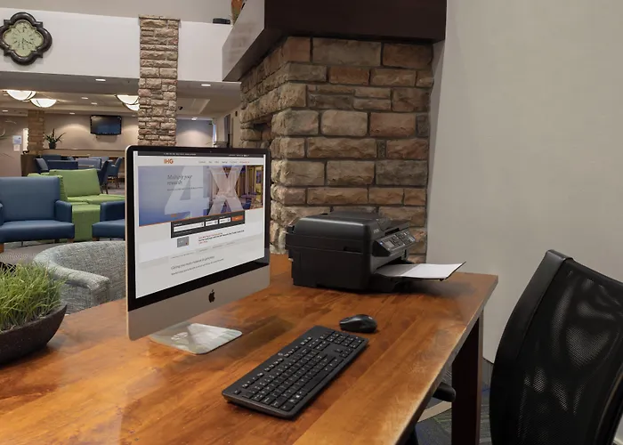 Holiday Inn Express Hotel & Suites Littleton By Ihg