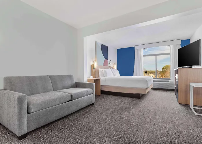 Spark By Hilton Charlotte Tyvola I-77