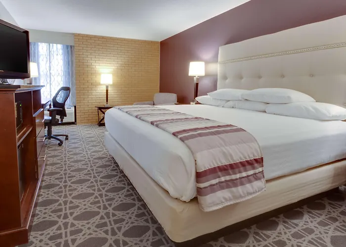 Drury Inn & Suites Overland Park