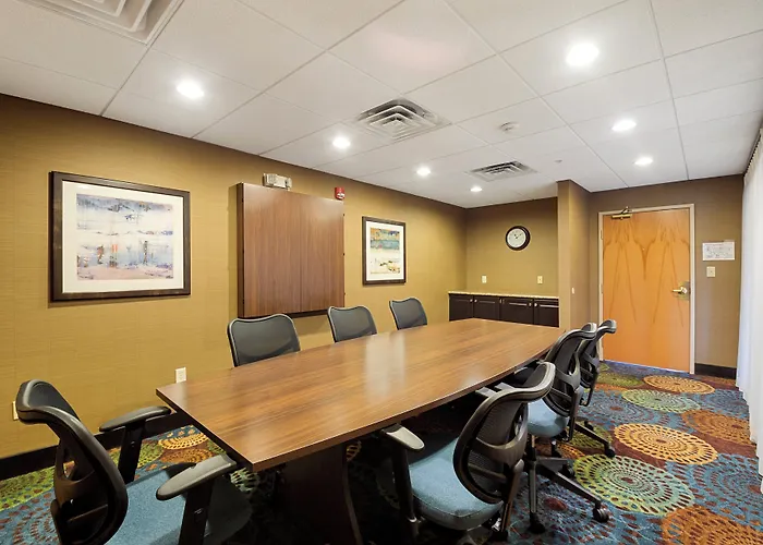 Holiday Inn Express Bloomington West By Ihg