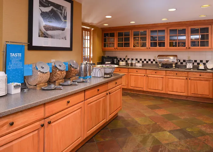 Hampton Inn & Suites Pueblo-Southgate