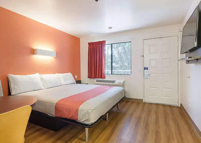 Motel 6-Fresno, Ca