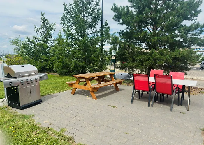 Ramada By Wyndham Sherwood Park