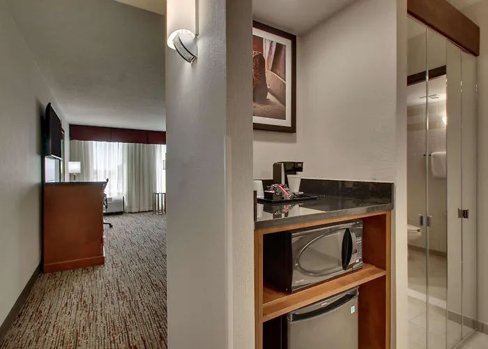 Drury Inn & Suites Bowling Green