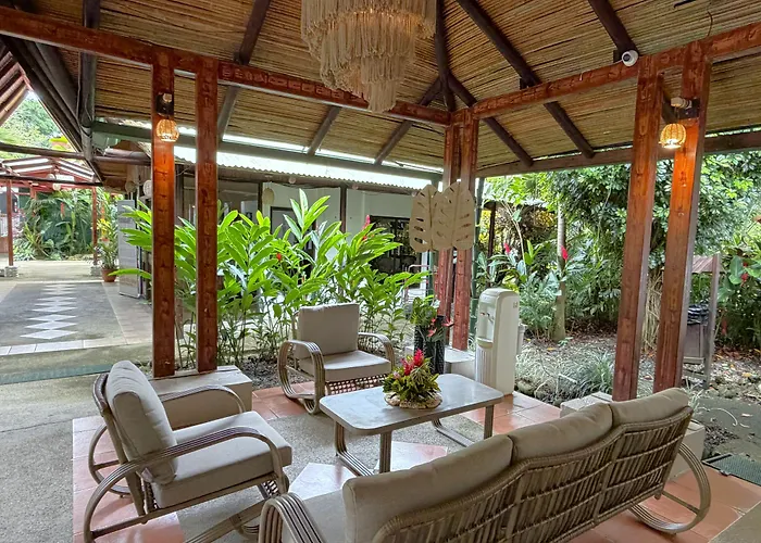 Hotel Villas Rio Mar