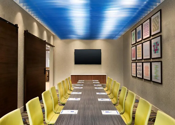 Holiday Inn Express - Plymouth By Ihg