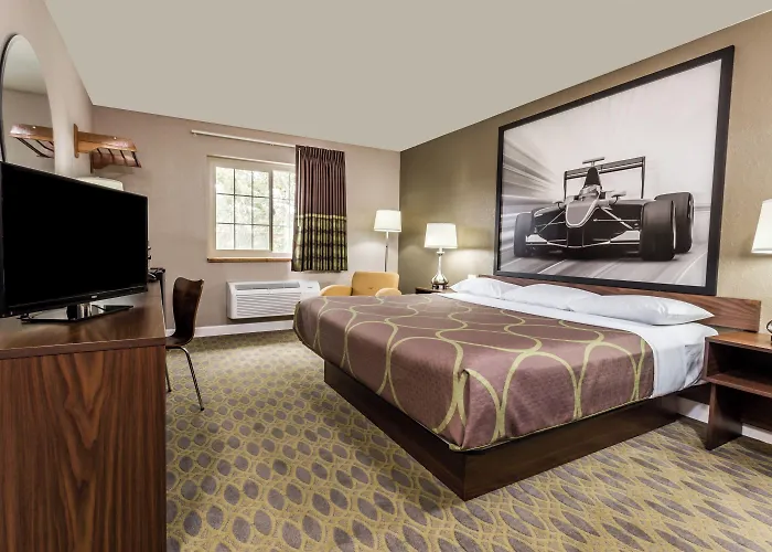 Super 8 By Wyndham Willows