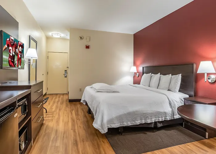 Red Roof Inn Plus Austin South - Airport