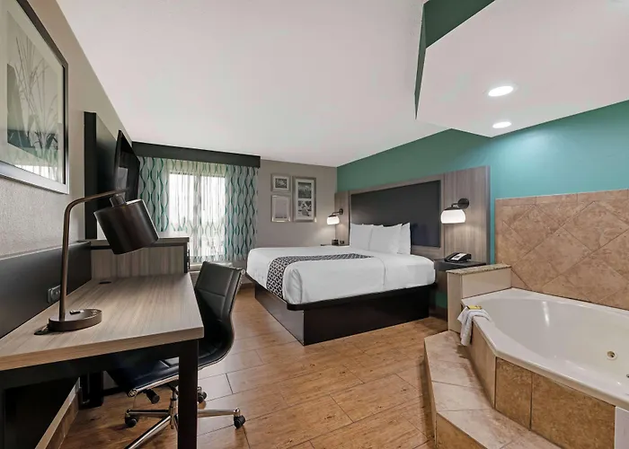 Best Western Plus Greenwood Indy South Inn