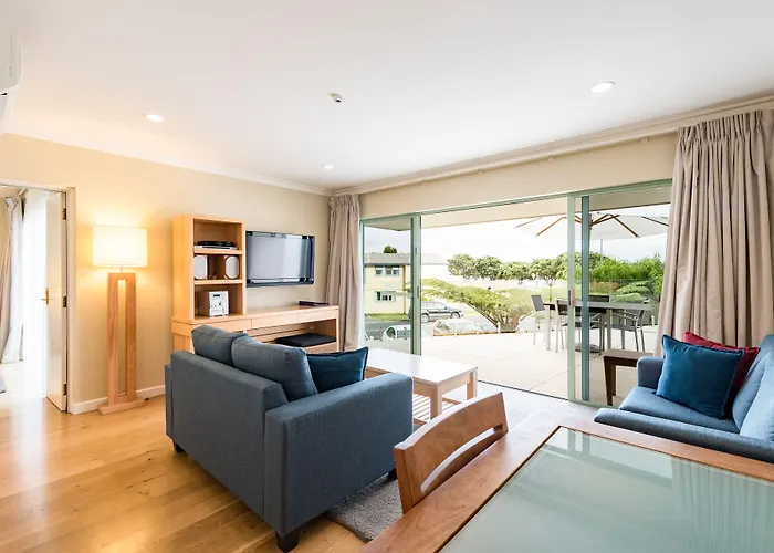 Paihia Beach Resort & Spa Hotel