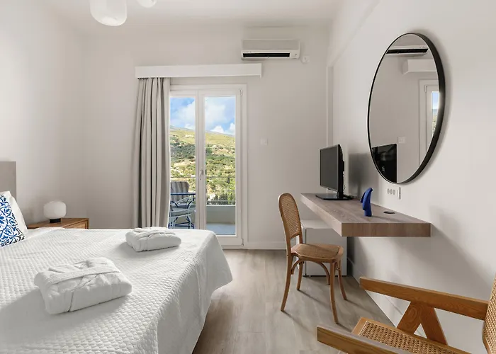 Paradise Art Hotel By Mr And Mrs White