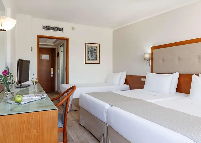 Best Western Plus Hotel Plaza