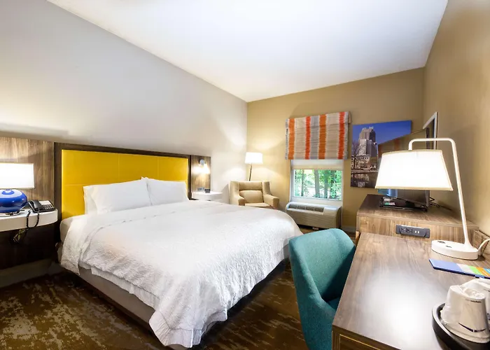 Hampton Inn & Suites Raleigh Cary Lenovo Center