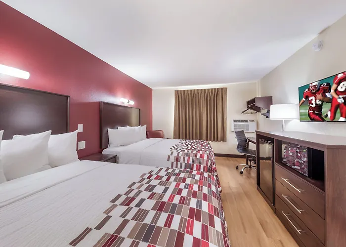 Red Roof Inn & Suites Denton