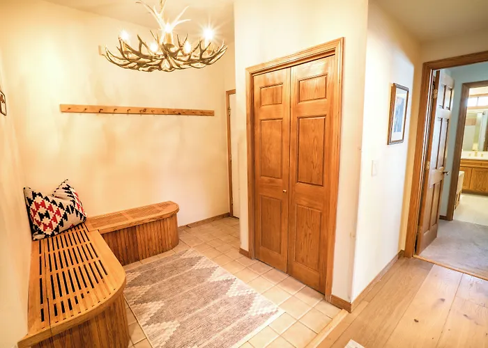 Inn At Lost Creek
