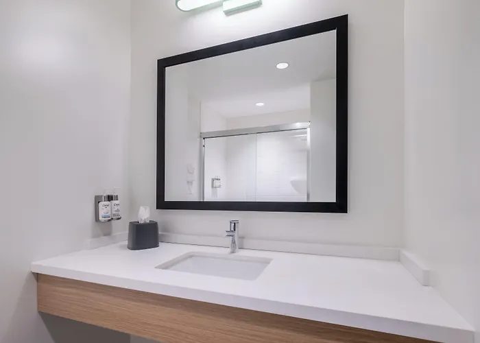 Garner Hotel Evansville East By Ihg