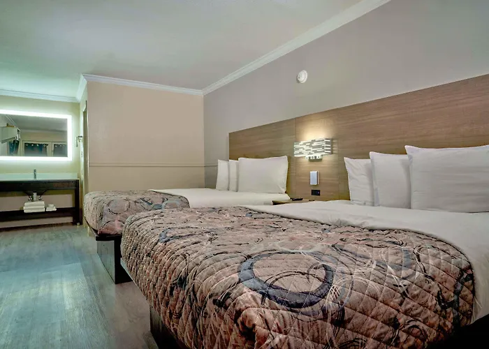 Family Garden Inn & Suites