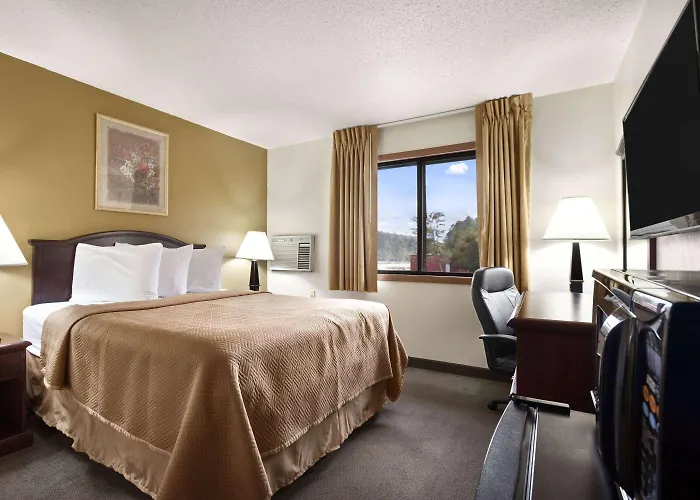 Travelodge By Wyndham La Porte/Michigan City Area