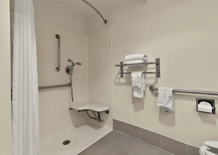 Comfort Inn & Suites Sequoia Kings Canyon