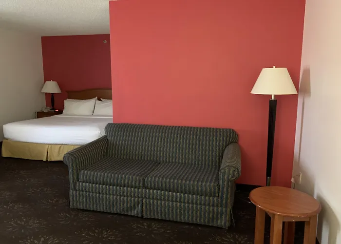 Ramada By Wyndham Santa Fe