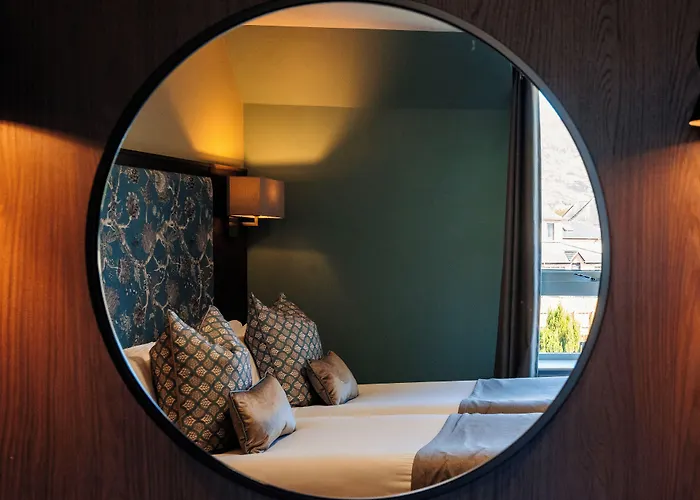 Nevis Bank Inn
