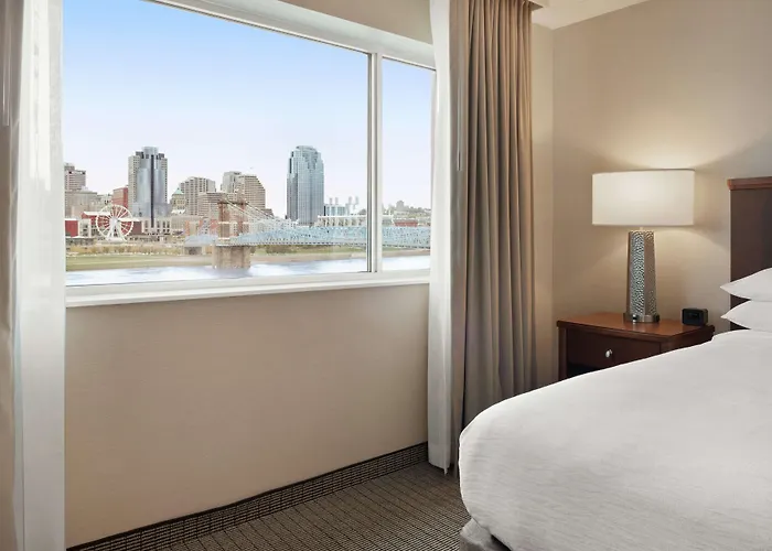 Embassy Suites Cincinnati - Rivercenter