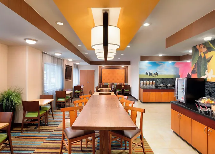 Fairfield Inn & Suites By Marriott Dallas Plano West