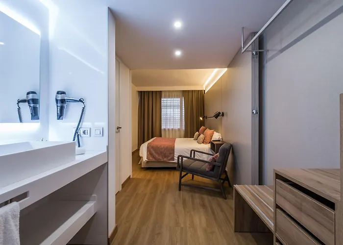 Pierre&Vacances Apartamentos Edificio Eurobuilding 2