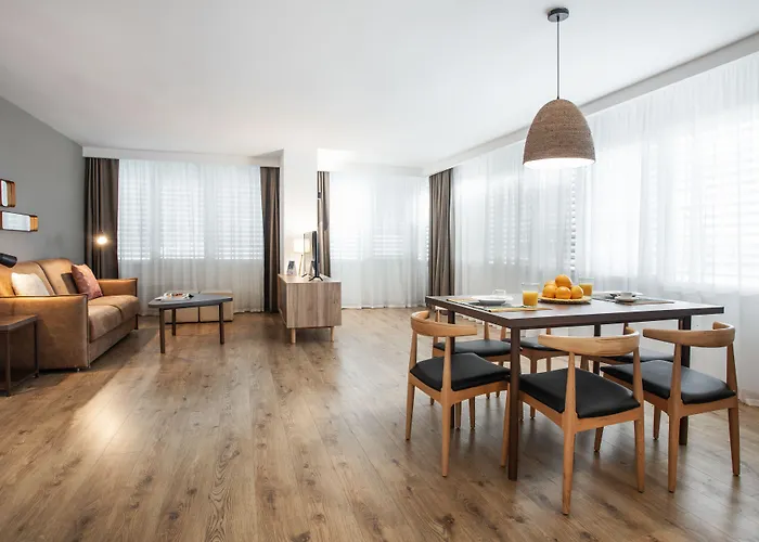 Pierre&Vacances Apartamentos Edificio Eurobuilding 2