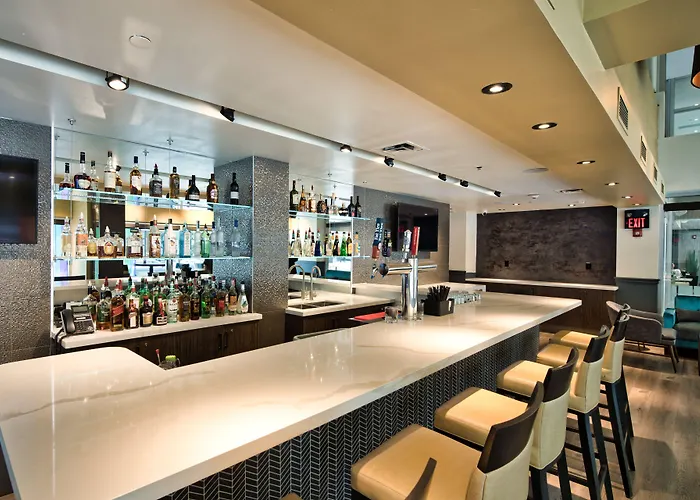 Holiday Inn Toronto Downtown Centre By Ihg