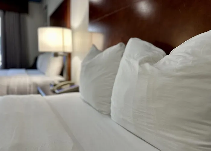 Hyland Inn Near Pasadena Civic Center