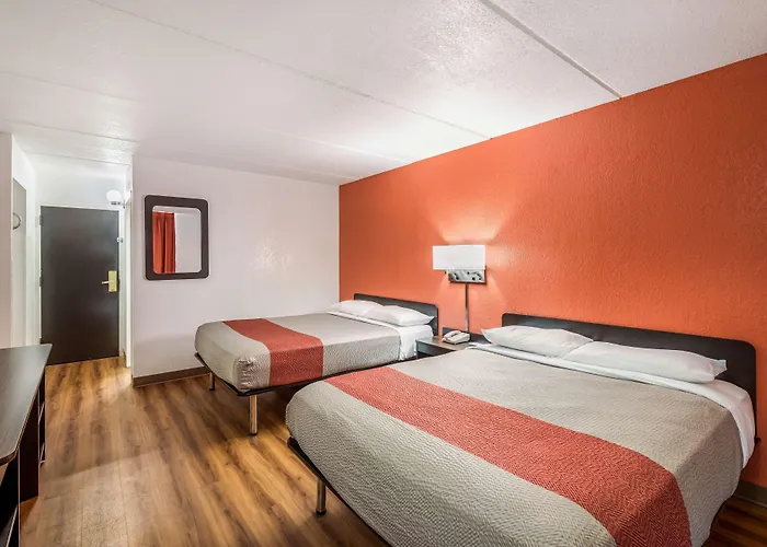 Motel 6-Henderson, Tx