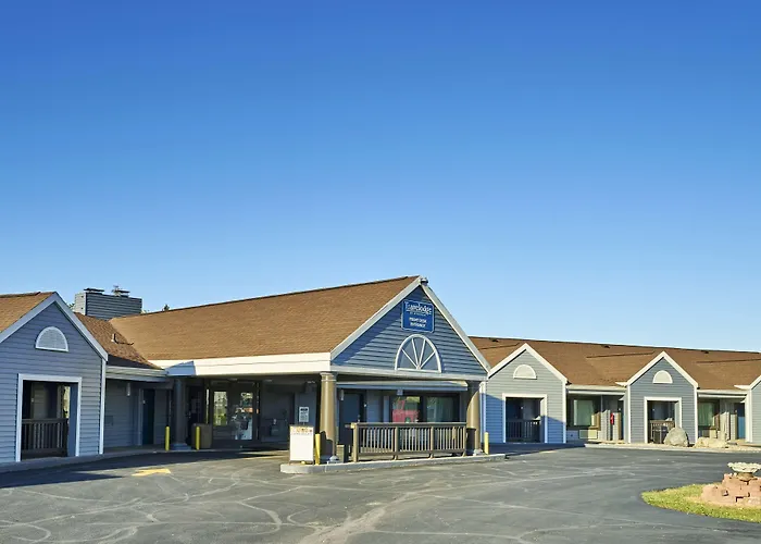 Travelodge By Wyndham Appleton