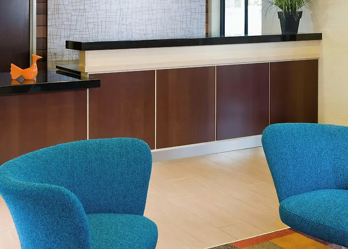 Fairfield Inn & Suites Lexington Keeneland Airport
