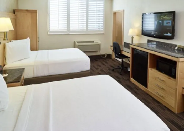 Livinn Hotel St Paul East / Maplewood