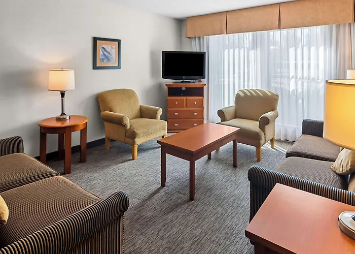Best Western Plus Langley Inn