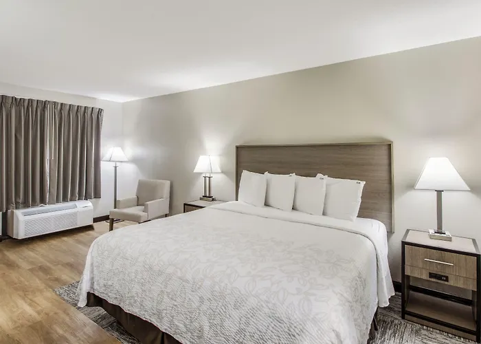 Red Roof Inn Plus+ Dallas - Addison
