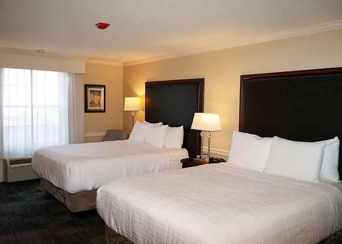 Wingate By Wyndham Bellingham Heritage Inn