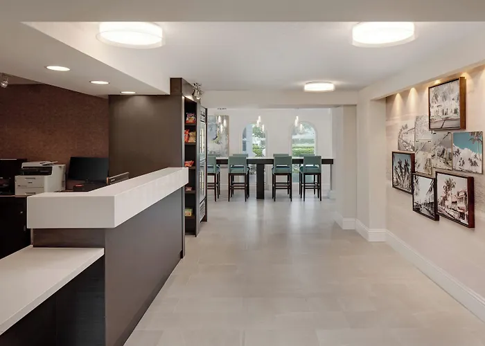 Fairfield Inn And Suites By Marriott Palm Beach