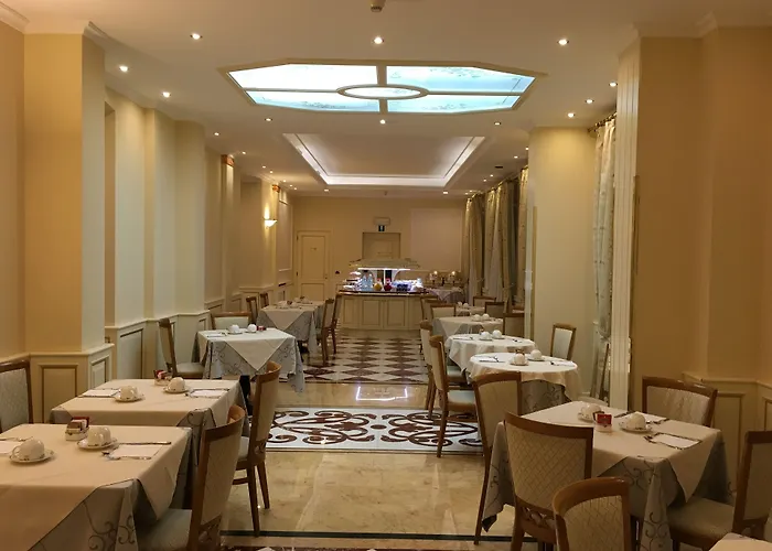 Andreola Central Hotel
