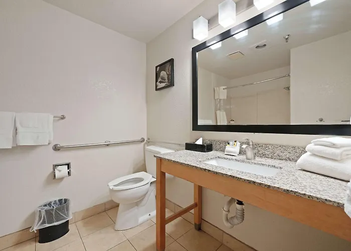 Best Western Plus Executive Inn & Suites