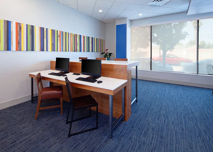 Holiday Inn Express Los Angeles Lax Airport By Ihg