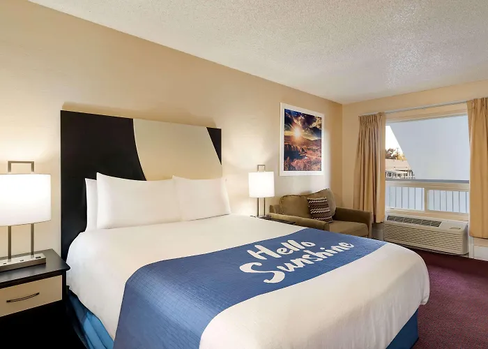 Days Inn By Wyndham Bend
