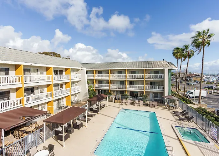Dana Point Marina Inn