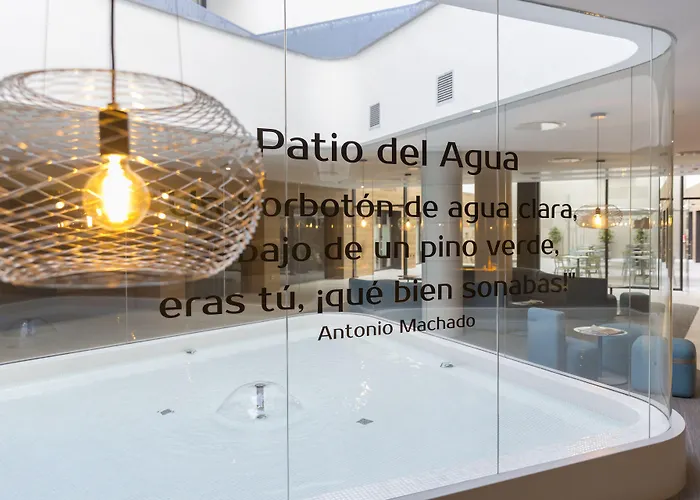 Hotel Macia Sevilla Kubb