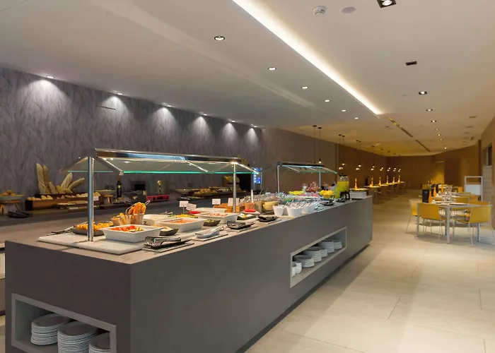 Hotel Macia Sevilla Kubb