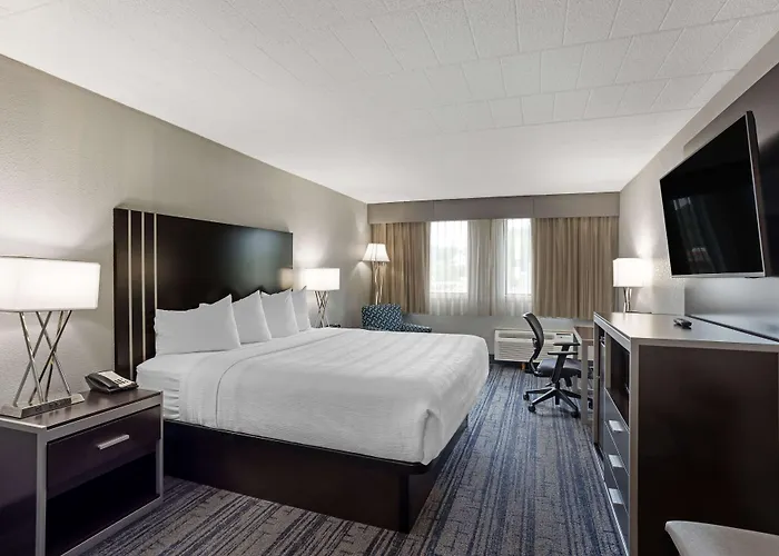 Best Western Plus Reading Inn & Suites